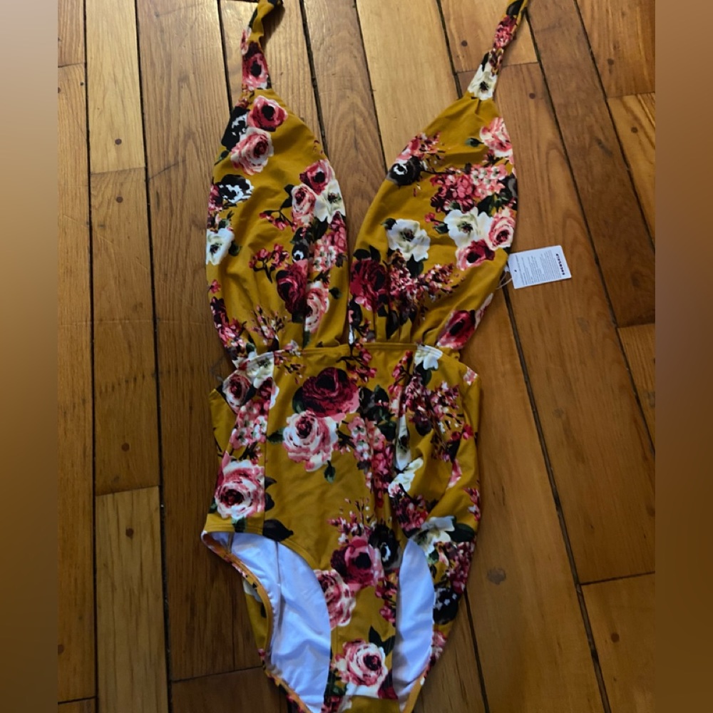 Mustard yellow floral bathing suit - Picture 2 of 9